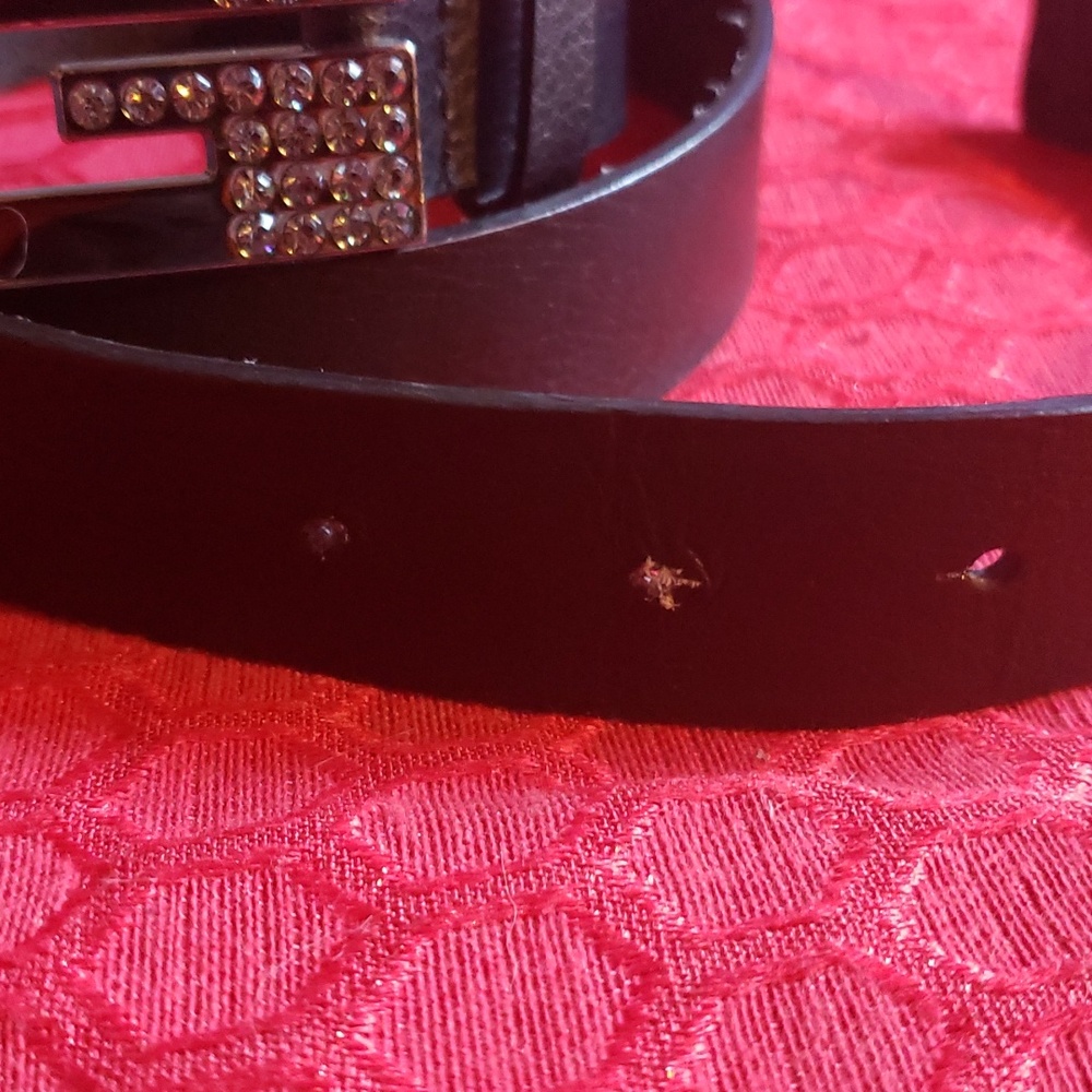 Guess Belt - Picture 3 of 5